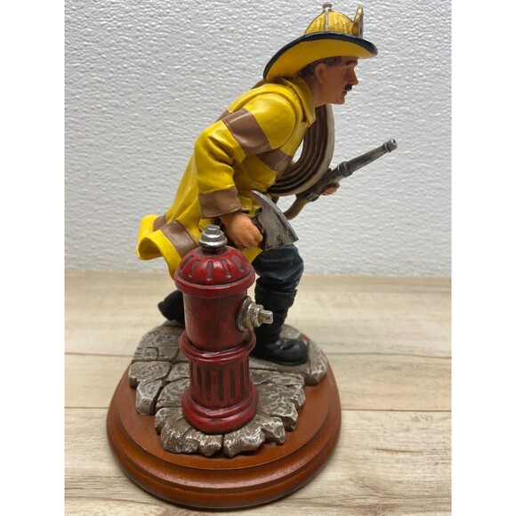 Vtg 1997 Vanmark Red Hats Of Courage Firefighter Handcrafted Figurine - Picture 2 of 7